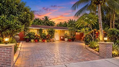 6441 NW 29th Ct, Sunrise, FL 33313