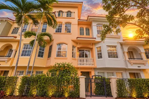 11796 Valencia Gardens Ave, Palm Beach Gardens, FL 33410