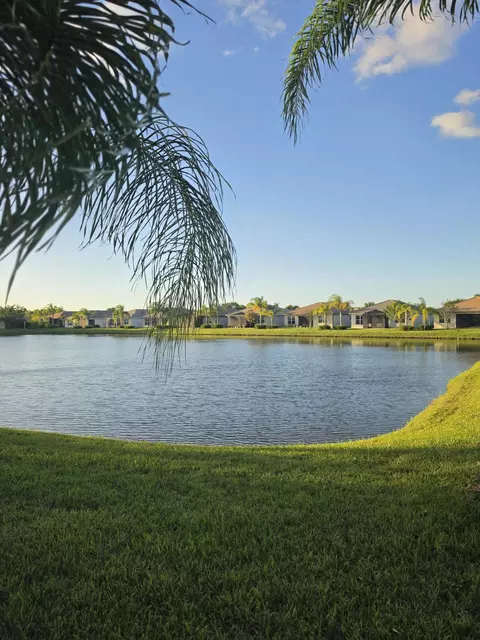 11670 SW Hawkins Ter, Port Saint Lucie, FL 34987