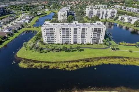 7260 Kinghurst Dr #502, Delray Beach, FL 33446