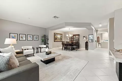 5545 NE Trieste Way, Boca Raton, FL 33487