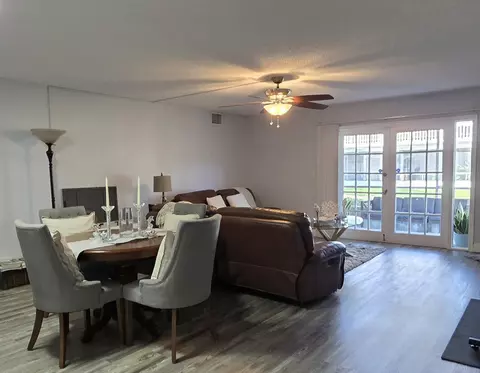 7556 Stirling Rd #118, Hollywood, FL 33024