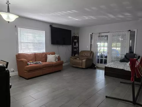 7556 Stirling Rd #117, Hollywood, FL 33024