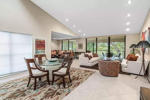 53 Eastgate Dr #B, Boynton Beach, FL 33436