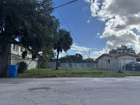 720 Harris Ter, Fort Lauderdale, FL 33311