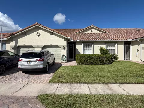 6370 Oxford Cir #102, Vero Beach, FL 32966