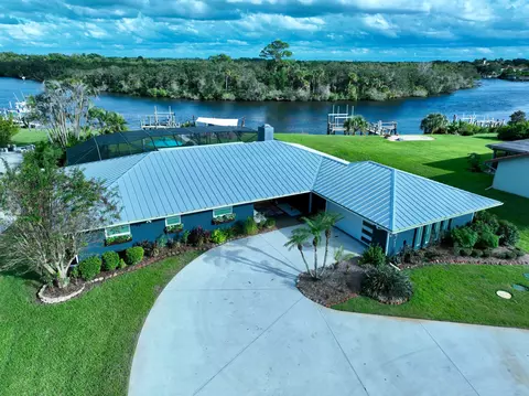 651 SE Hidden River Dr, Port Saint Lucie, FL 34983