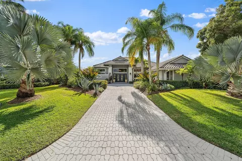 140 Thornton Dr, Palm Beach Gardens, FL 33418