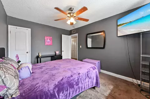 Bedroom - 941 W 80th Pl, Hialeah, FL 33014 photo 3 of 7