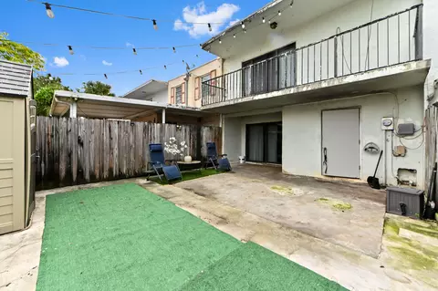 Exterior - 941 W 80th Pl, Hialeah, FL 33014 photo 4 of 4