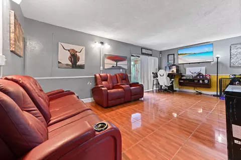 Living - 941 W 80th Pl, Hialeah, FL 33014 photo 1 of 3