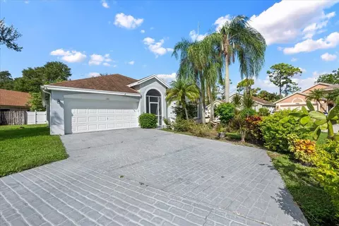 127 Saratoga Blvd E, Royal Palm Beach, FL 33411
