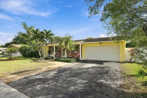 7360 NW 14th St, Plantation, FL 33313