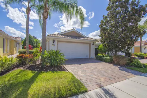 5425 Dominica St, Vero Beach, FL 32967