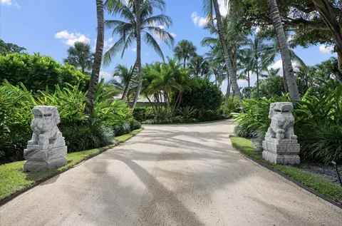 426 S Beach Rd, Hobe Sound, FL 33455