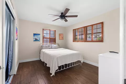 Bedroom - 2396 SE 6th St, Pompano Beach, FL 33062 photo 5 of 9