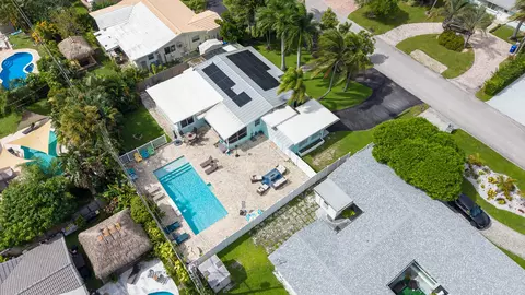 View/Area - 2396 SE 6th St, Pompano Beach, FL 33062 photo 3 of 3