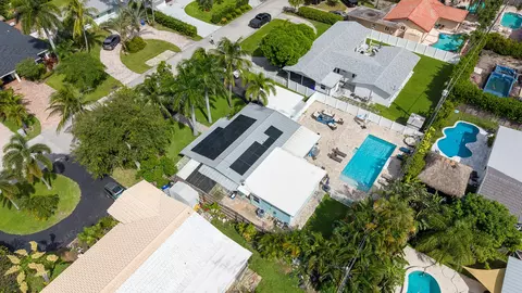 View/Area - 2396 SE 6th St, Pompano Beach, FL 33062 photo 2 of 3