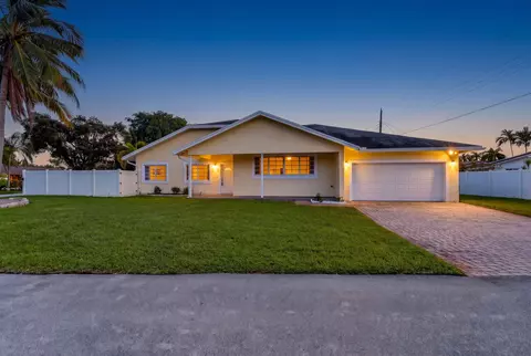 4361 NE 13th Ter, Oakland Park, FL 33334