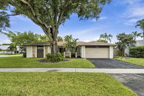 4937 Willow Dr, Boca Raton, FL 33487