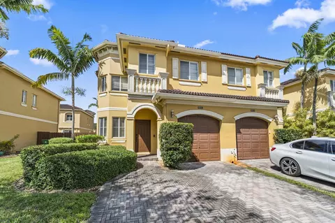 9041 SW 19th St, Miramar, FL 33025