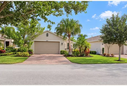 9859 SW Trumpet Tree Cir, Port Saint Lucie, FL 34987