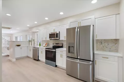 504 Vision Ct, Palm Beach Gardens, FL 33418