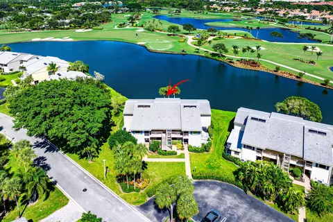 17 Eastgate Dr #B, Boynton Beach, FL 33436