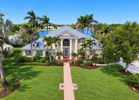 5508 SW Orchid Bay Dr, Palm City, FL 34990