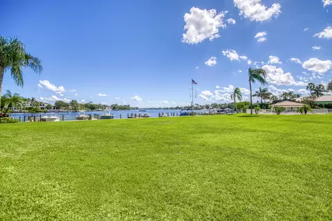Exterior - 478 Tequesta Dr #115, Tequesta, FL 33469 photo 3 of 5