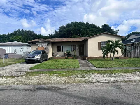 712 NW 9th Ct NW, Hallandale Beach, FL 33009