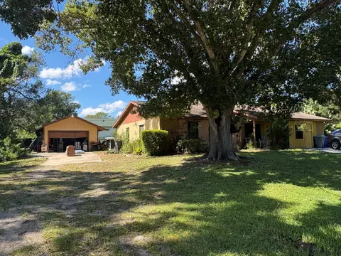 4625 47th Ct, Vero Beach, FL 32967