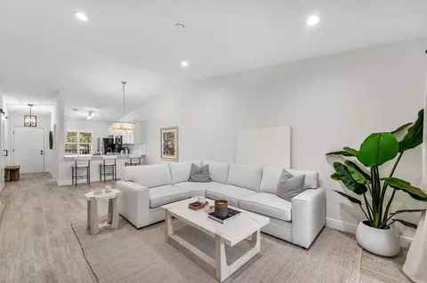1401 Sabal Ridge Cir #F, Palm Beach Gardens, FL 33418