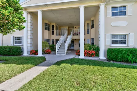 740 Lake Orchid Cir #108, Vero Beach, FL 32962