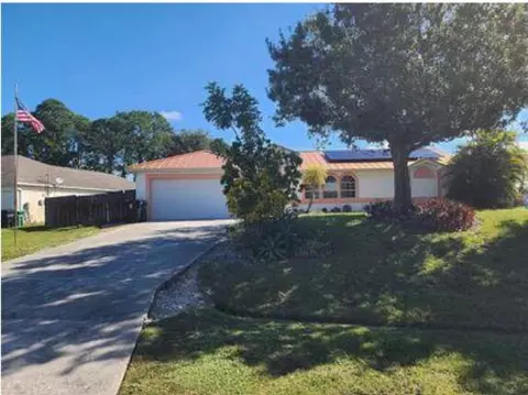 4089 SW Kamsler St, Port Saint Lucie, FL 34953