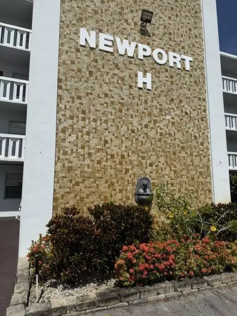 2034 Newport H #2034, Deerfield Beach, FL 33442