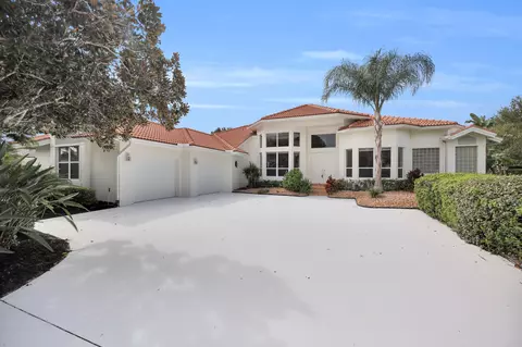 8004 Plantation Lakes Dr, Port Saint Lucie, FL 34986