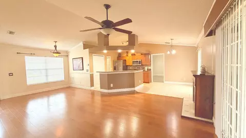 602 SE Streamlet Ave, Port Saint Lucie, FL 34983