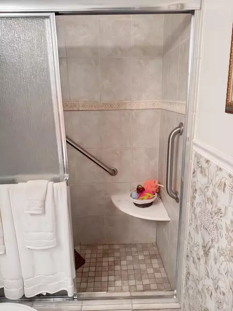 Bath - 357 Mansfield I #357, Boca Raton, FL 33434 photo 4 of 4