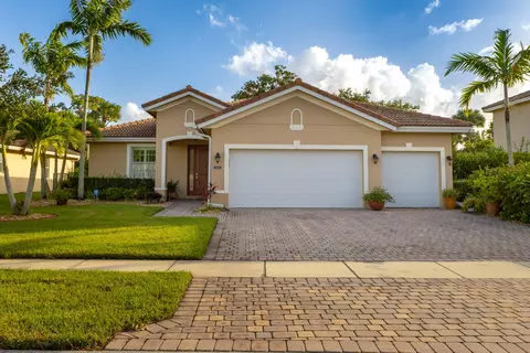 9340 Silent Oak Cir, West Palm Beach, FL 33411