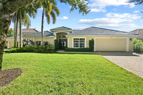 524 Pheasant Ln N, Jupiter, FL 33458
