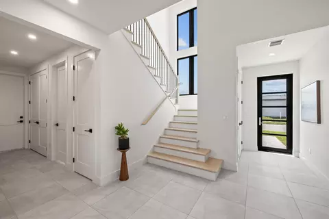 Entry Way - 1875 Rashi Dr, Okeechobee, FL 34974 photo 9 of 14