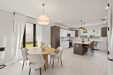 Dining - 1346 Binyamina Pl, Okeechobee, FL 34974 photo 4 of 6