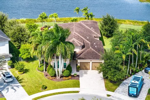17143 Ludovica Ln, Boca Raton, FL 33496