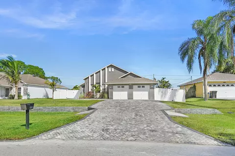 991 SW Consolata Ave, Port Saint Lucie, FL 34953