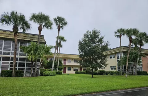 41 Vista Gardens Trl #205, Vero Beach, FL 32962