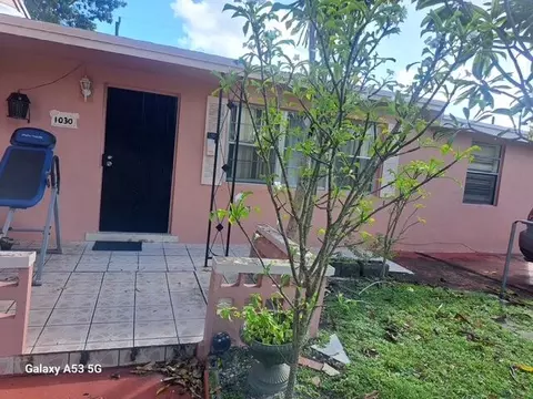 1030 NW 196th Ter, Miami Gardens, FL 33169