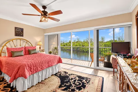 1537 E Hillsboro Blvd #444, Deerfield Beach, FL 33441