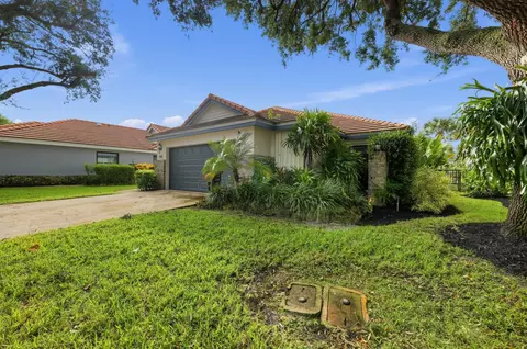 4330 Sherwood Forest Dr, Delray Beach, FL 33445