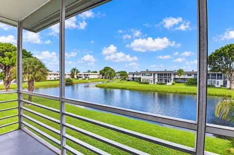 428 Saxony Way, Delray Beach, FL 33446